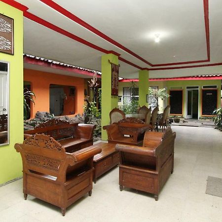 Oyo 434 Hotel Parahiyangan Syariah Bandar Lampung Luaran gambar